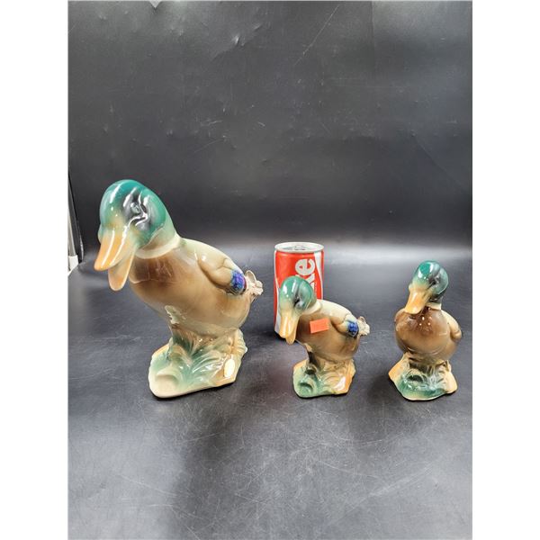 China Craft Ceramic Mallard Duck Family