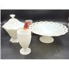 Image 1 : Milk Glass Dishes