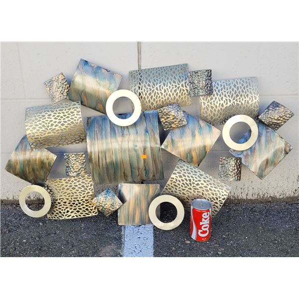 3D Abstract Metal Wall Décor
