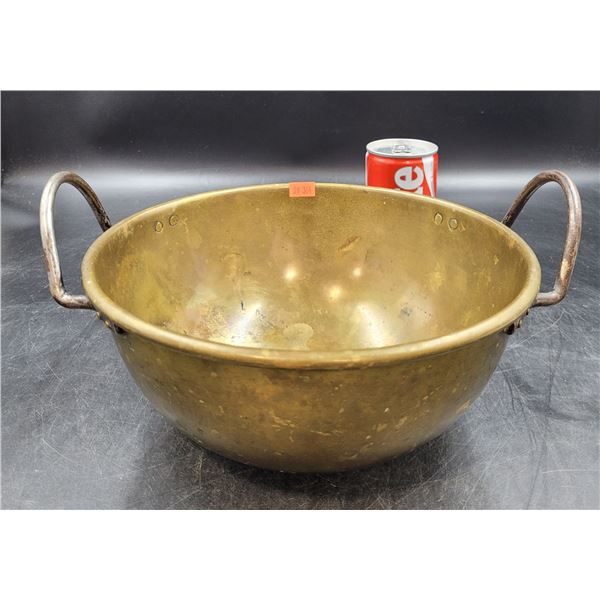 Large Copper Bowl w/ Brass Handles