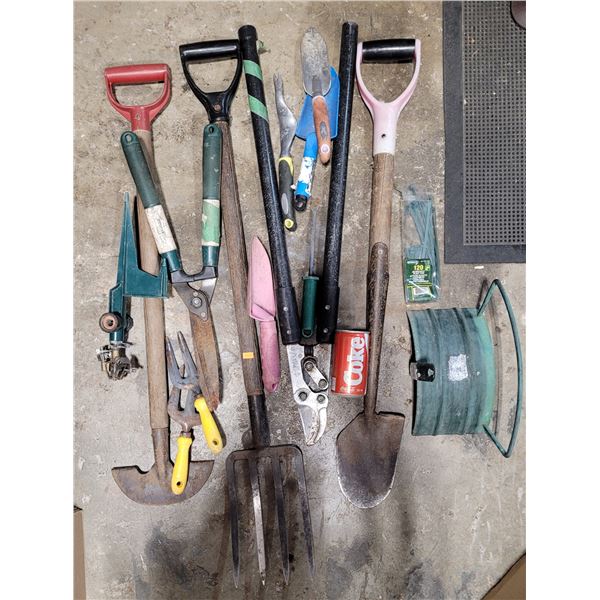 Gardening Tool Lot