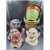 Image 1 : Halloween Masks & Planters