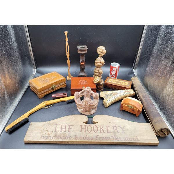 Vintage Wooden Sign Décor