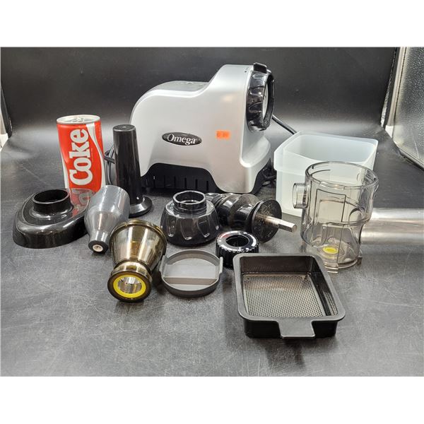 Omega Juicer Set