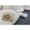 Image 2 : Ugg Blanket Lot