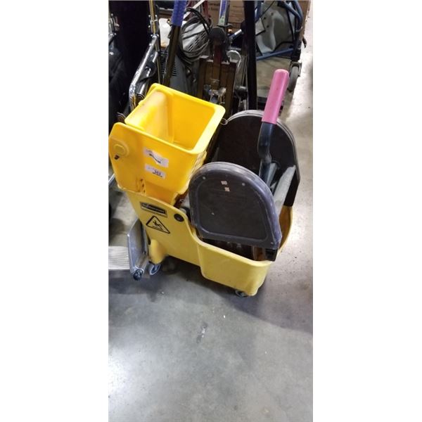 RUBBERMAID COMMERCIAL BUCKET AND MOP WRINGERS