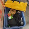 Image 1 : TOTE OF VARIOUS ROPE ETC