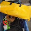 Image 2 : TOTE OF VARIOUS ROPE ETC