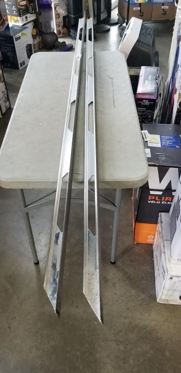 BRUSHED ALUMINUM TRUCK BOX RAILS