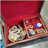 Image 2 : 2 WOOD BOXES OF ASSORTED ESTATE JEWELLERY