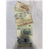 Image 2 : ASSSORTED WORLD BANK NOTES