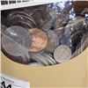 Image 2 : 2 LBS OF WORLD COINS