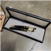 Image 2 : 2 CASED OF VINTAGE FOUNTAIN PENS