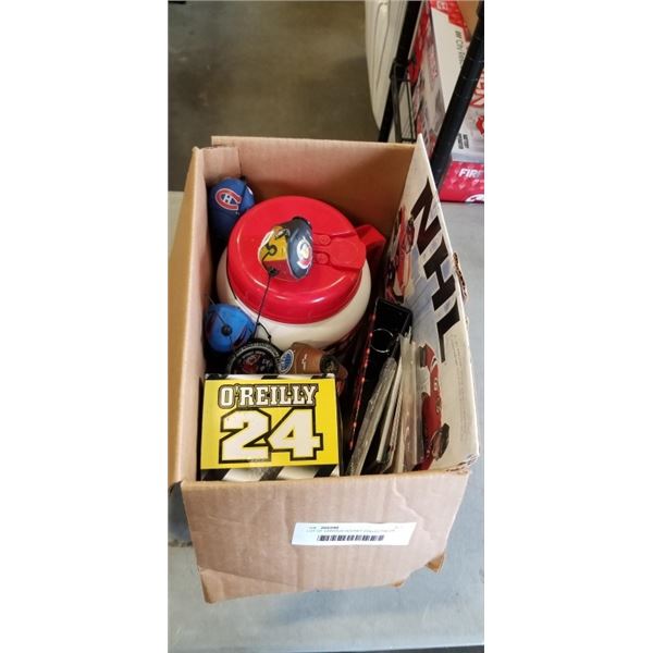 LOT OF VARIOUS HOCKEY COLLECTIBLES