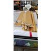 Image 3 : SINGLE SIZE TEAK HEADBOARD, RAILS SLATS AND FOOTBOARD INCLUDED - DOES NOT ASSEMBLE