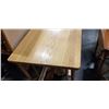 Image 2 : OAK DINING TABLE