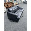 Image 2 : BLACK LEATHER COUCH