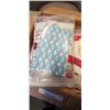 Image 2 : BOX OF BBQ GLOVES