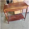Image 1 : BOMBAY HALL TABLE