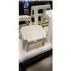 Image 4 : PAIR OF PLASTIC STEP STOOLS