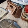 Image 4 : METAL TABLE FAN WITH HAIR TRIMMER SET AND WICKER BASKETS