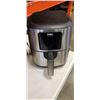 Image 2 : BELL PRO 4.2 QT AIR FRYER, USED
