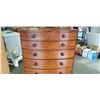 Image 2 : SIX DRAWER DRESSER