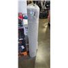 Image 1 : NEW 4FT X 6FT AREA CARPET