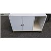 Image 2 : WHITE MODERN MEDIA CABINET WITH GOLD METAL BASE