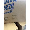 Image 3 : 3 CASES ALMOND BREEZE VANILLA ALMOND MILK - 12  32OZ CARTONS PER CASE, 36 CARTONS TOTAL, BEST BEFORE