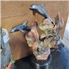 Image 2 : DOLPHIN AND BEAR WITH SALMON STATUES
