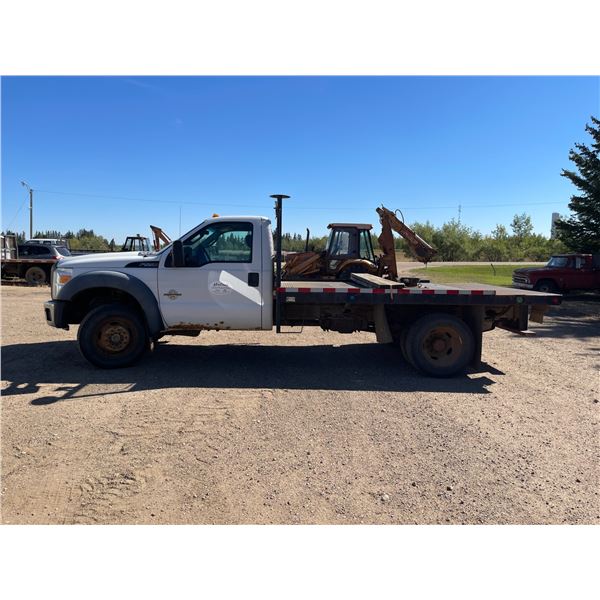 2011 Ford F550, 6.7L diesel, auto, 4WD, 5th wheel, steel deck, showing 120,700 km, SN. 1FDUF5HT2BEB5