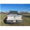 Image 3 : 2008 Ford F250, ext. cab, 5.4 L V8, auto, gas, 4WD, showing 304,959 km, running, SN. 1FTSX21548EB059
