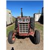 Image 3 : International 684, diesel, front end loader, 3 pt hitch, running