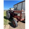 Image 4 : International 684, diesel, front end loader, 3 pt hitch, running