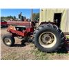 Image 6 : International 684, diesel, front end loader, 3 pt hitch, running