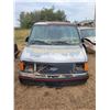 Image 2 : 1989 Chev Astro van, has engine (sold for parts)