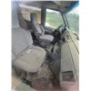 Image 5 : 1989 Chev Astro van, has engine (sold for parts)