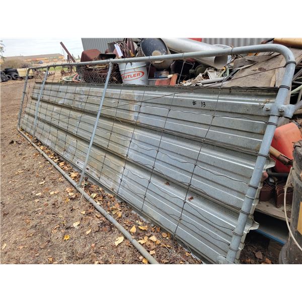 Approx. 16 ft gate & tin cladding