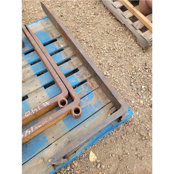 Single forklift fork