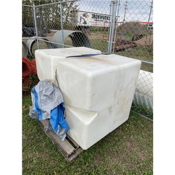 200-gal plastic water tank