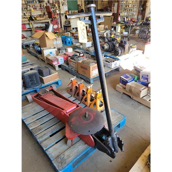 Heavy duty floor jack