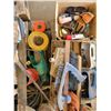 Image 5 : Plumbing fittings, saws & hand brooms
