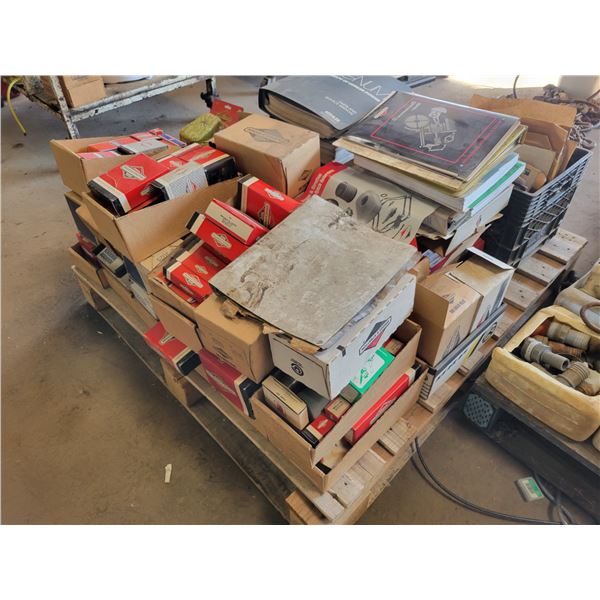 Briggs & Stratton engine parts, books & micro imagery machine