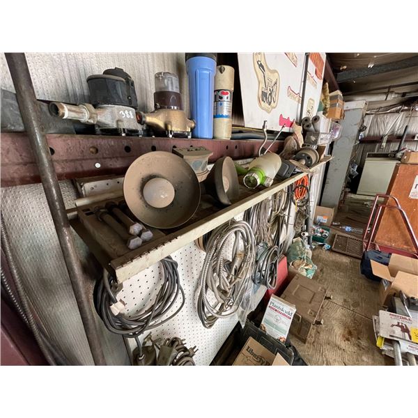 Bookshelf, toilet paper & qty of manual