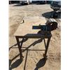 Image 2 : Metal table c/w vice