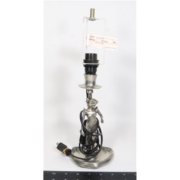 DECORATIVE METAL LAMP