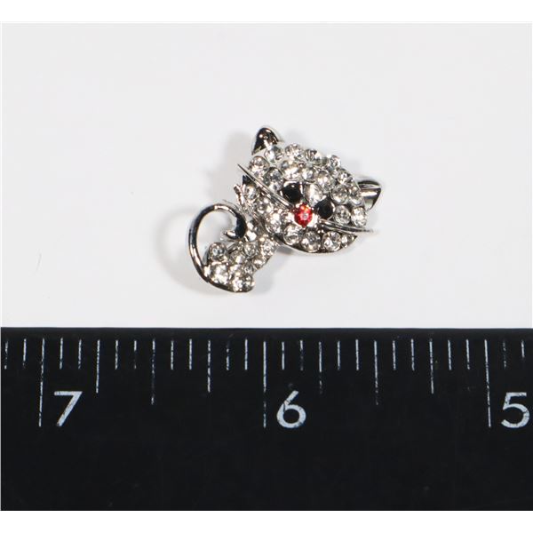 NEW SILVER TONE RHINESTONE DAINTY RED NOSE CAT