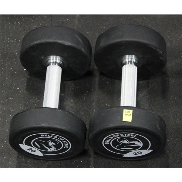 LOT OF 2 20LB BELLS OF STEEL URETHANE DUMBBELLS