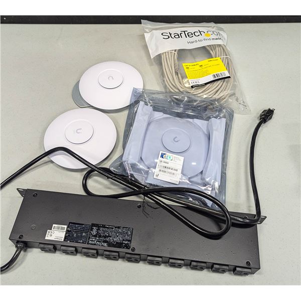 LOT OF 3 UBIQUITI WIFI ACCESS POINTS W/ STARTECH